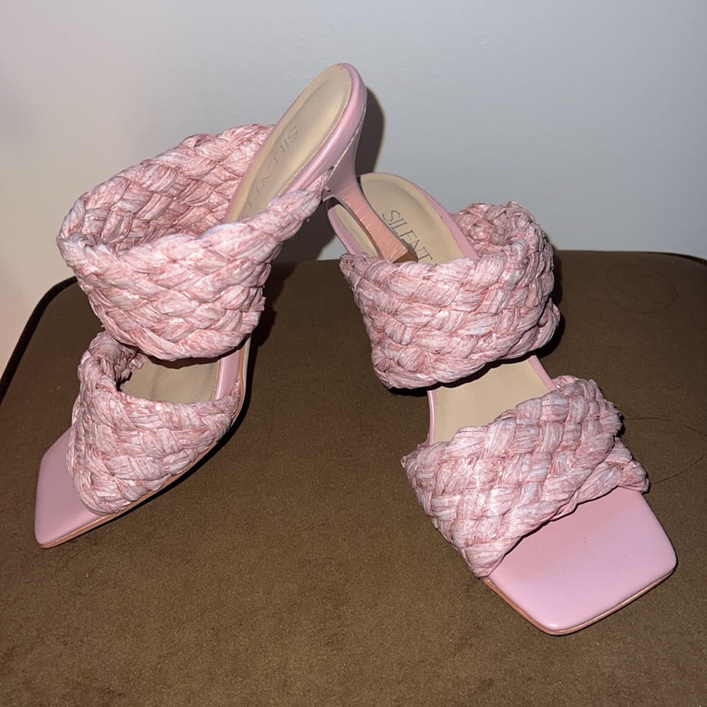 Silent D Webster woven heels